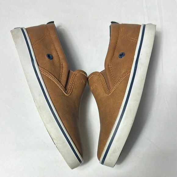 Nautica Brown Slip-On Kids Shoes with Elastic Panels - Picture 4 of 7